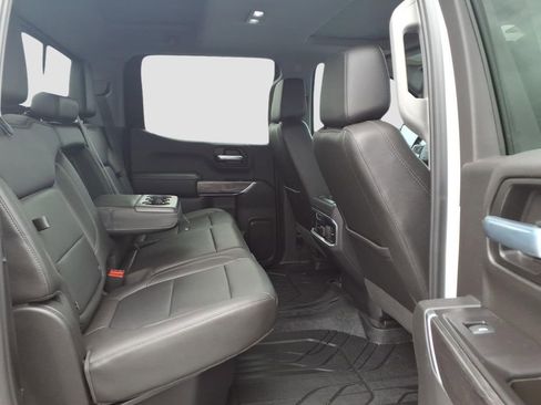 Used 2019 Chevrolet Silverado 1500 LTZ w/ LTZ Premium Package AWD/4WD image 12