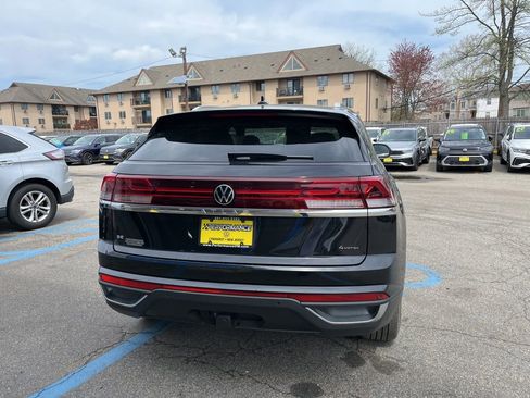 New 2026 Volkswagen Atlas Cross Sport SE image 6