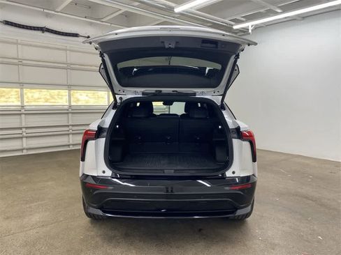 Used 2024 Chevrolet Blazer EV RS image 29