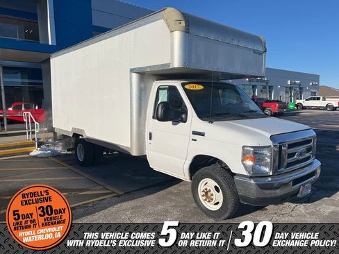 Used 2017 Ford E-350 and Econoline 350 Super Duty image 9