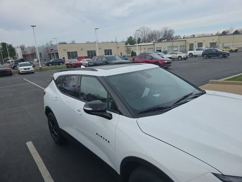 Used 2023 Chevrolet Blazer LT w/ Midnight/Sport Edition image 7