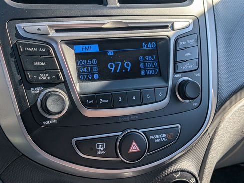 Used 2017 Hyundai Accent SE FWD image 21