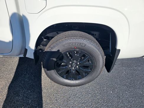 New 2026 Nissan Frontier SV image 11