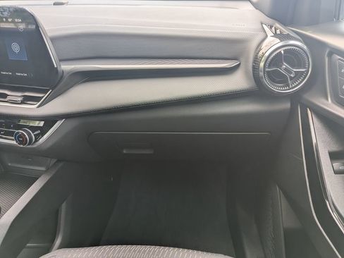 Used 2026 Chevrolet Equinox LT FWD image 25