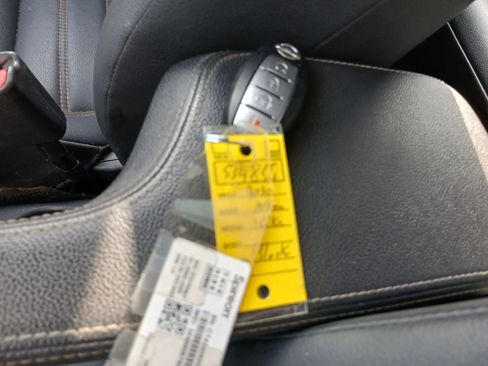Used 2020 Nissan Kicks SR w/ SR Premium Package FWD image 10