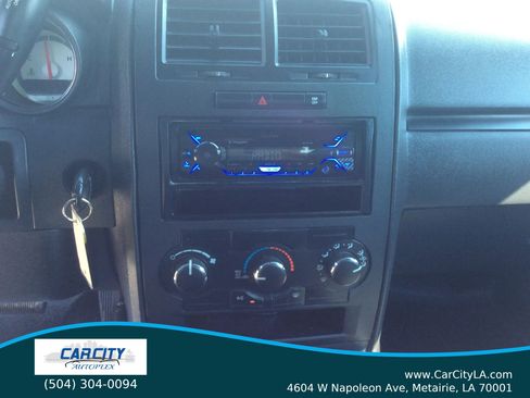 Used 2021 Toyota Highlander XLE image 7