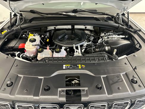 Used 2022 Jeep Grand Cherokee Limited 4xe w/ Luxury Tech Group II image 36