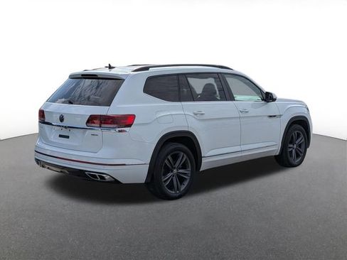 Used 2021 Volkswagen Atlas SE image 3