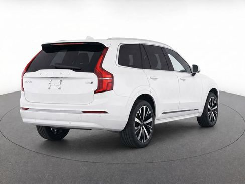 Used 2026 Volvo XC90 B5 Core AWD/4WD image 4