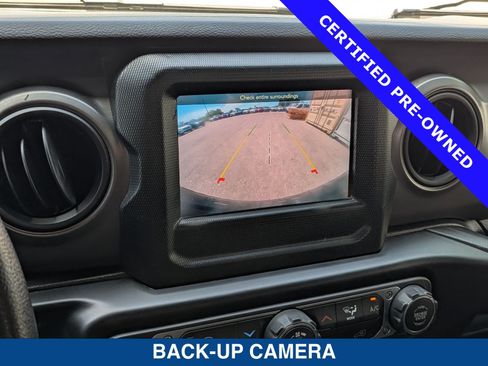 Used 2022 Jeep Wrangler Sport AWD/4WD image 24