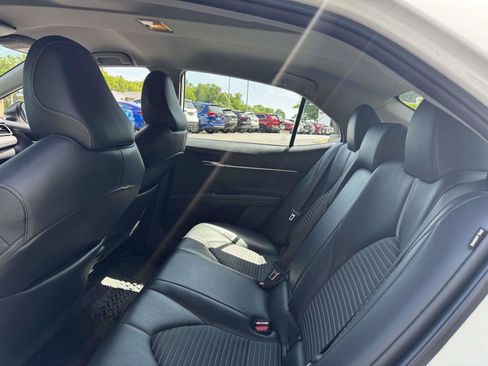 Used 2023 Toyota Camry SE AWD/4WD image 13