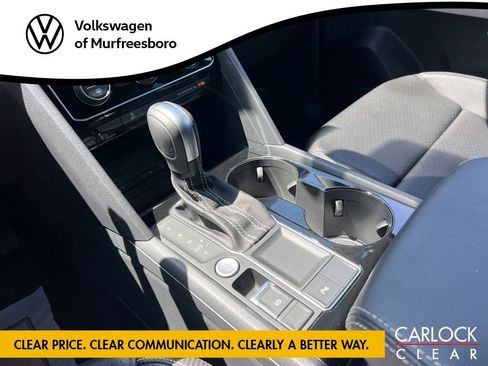 Certified 2022 Volkswagen Atlas Cross Sport SE FWD image 21