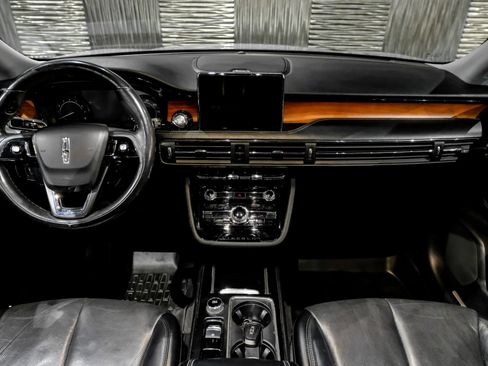 Used 2020 Lincoln Corsair Reserve w/ Equipment Group 201A image 20