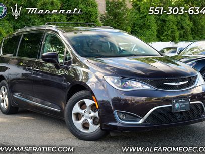 Used 2017 Chrysler Pacifica Touring-L Plus w/ Advanced Safetytec Group