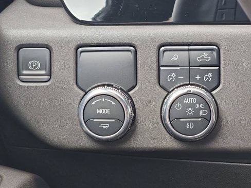 Certified 2023 GMC Sierra 1500 SLT RWD image 17