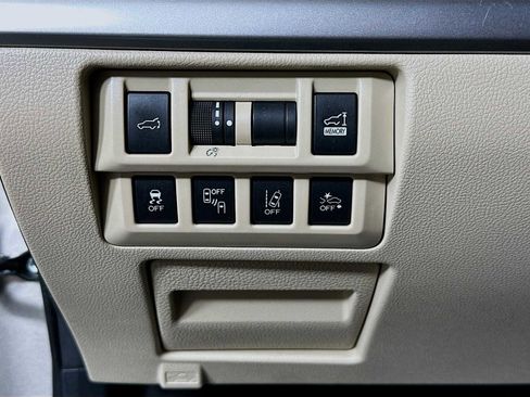 Used 2018 Subaru Outback 2.5i Limited image 10