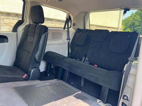 Used 2012 Dodge Grand Caravan Crew image 20