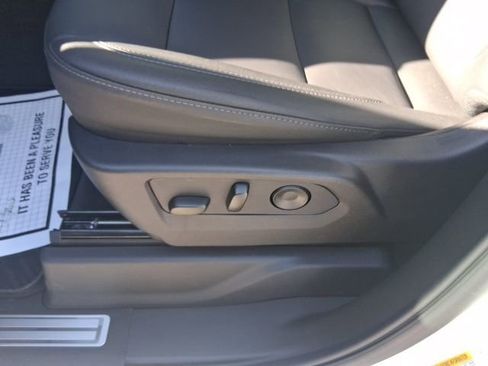 Certified 2026 Chevrolet Silverado 1500 LT image 27