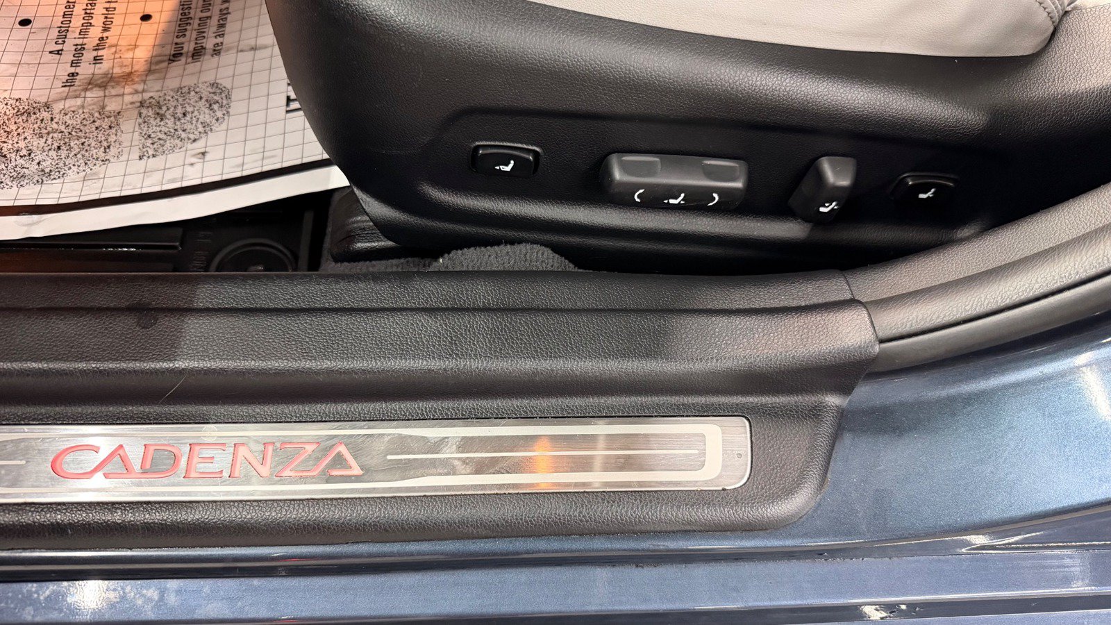 Used 2014 Kia Cadenza Limited FWD image 28