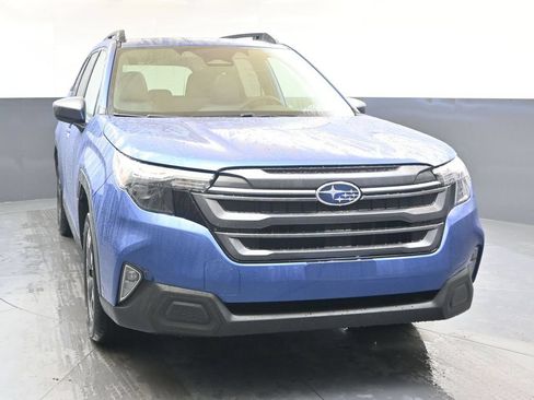 Used 2026 Subaru Forester Premium AWD/4WD image 8