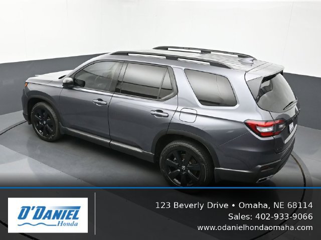 Used 2025 Honda Pilot Black Edition image 15