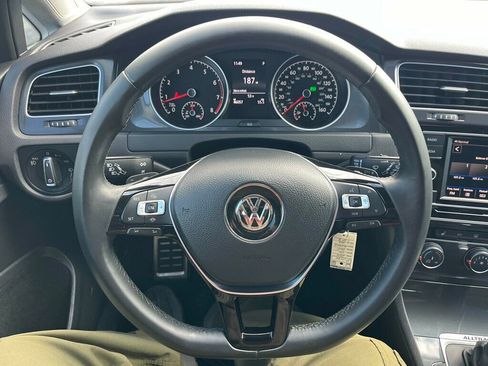 Used 2019 Volkswagen Golf Alltrack SE image 45