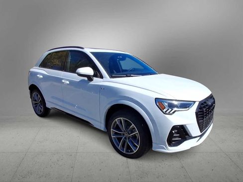 New 2025 Audi Q3 2.0T Premium image 2