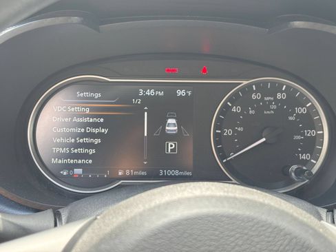 Used 2025 Nissan Versa SV FWD image 38
