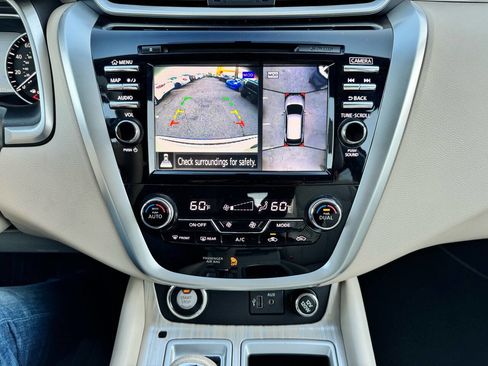 Used 2018 Nissan Murano SL image 16