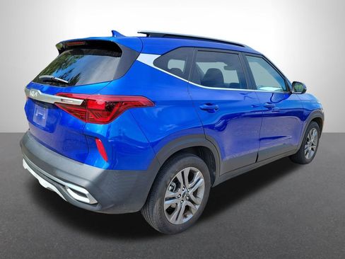 Used 2023 Kia Seltos S w/ Navigation Package FWD image 5