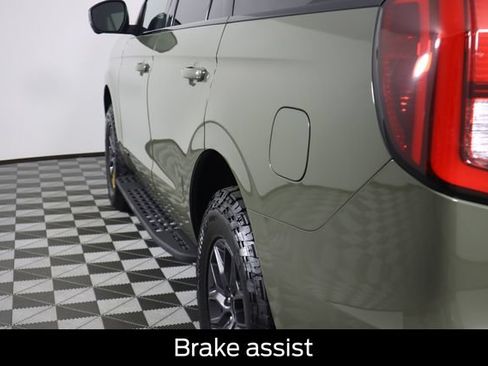 Used 2025 Ford Expedition Tremor AWD/4WD image 28
