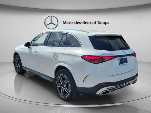 Used 2025 Mercedes-Benz GLC 350e 4MATIC image 2