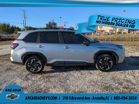 Used 2025 Subaru Forester Limited AWD/4WD image 3