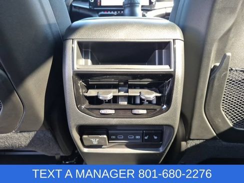 New 2026 Jeep Grand Cherokee Limited w/ Luxury Tech Group II AWD/4WD image 18
