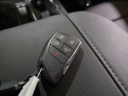 Used 2024 GMC Sierra 1500 SLT w/ SLT Premium Plus Package image 22