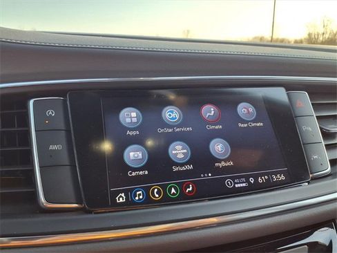 Used 2024 Buick Enclave Premium image 68