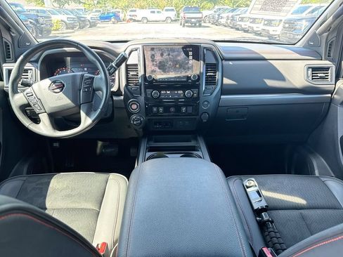 Used 2021 Nissan Titan PRO-4X w/ Pro-4x Utility Package AWD/4WD image 10