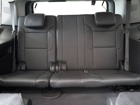 Used 2019 Chevrolet Tahoe LT w/ Luxury Package AWD/4WD image 37