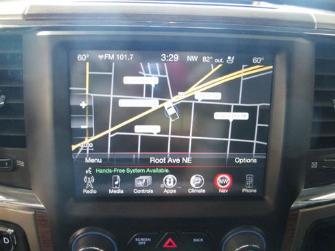 Used 2013 RAM 1500 Laramie w/ Convenience Group AWD/4WD image 18