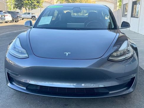 Used 2018 Tesla Model 3 Mid Range RWD image 9