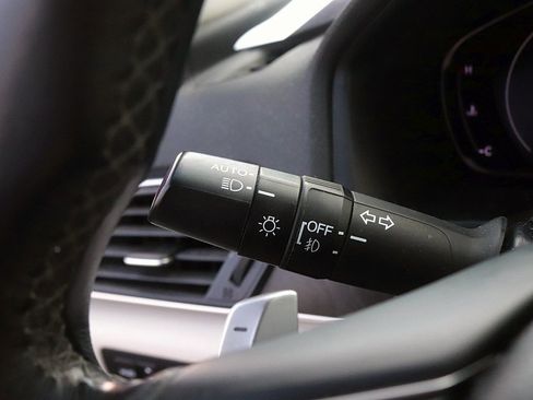 Used 2019 Honda Accord Touring image 25