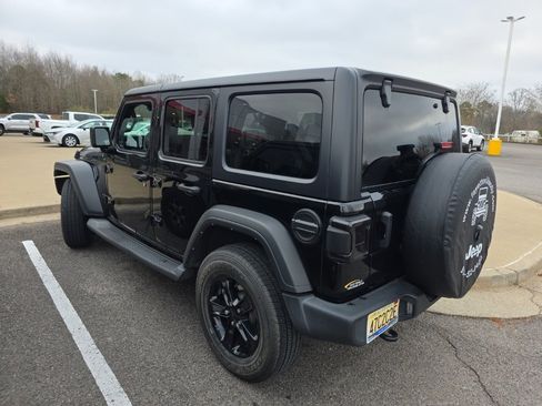 Used 2021 Jeep Wrangler Unlimited Sport w/ Technology Group image 9