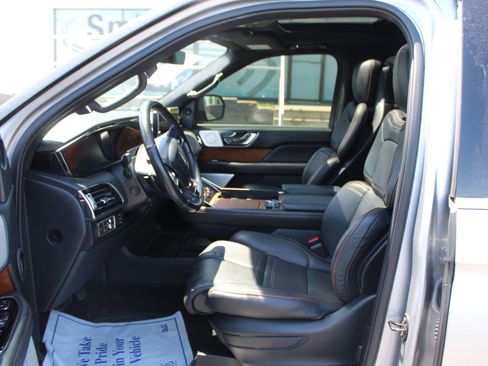 Used 2022 Lincoln Navigator L Black Label AWD/4WD image 28