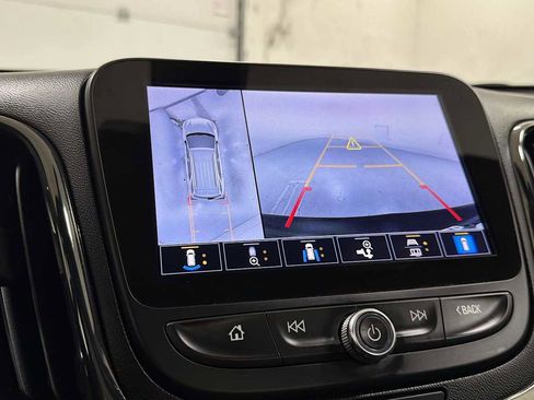 Used 2022 Chevrolet Equinox RS w/ RS Leather Package image 19