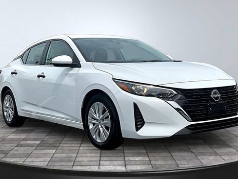 Used 2024 Nissan Sentra S FWD image 3