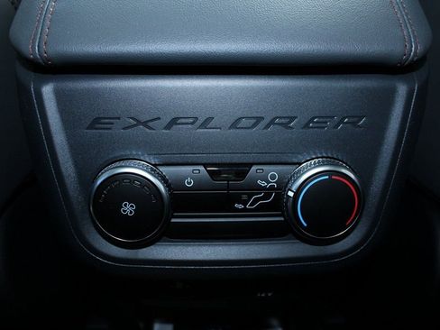 New 2026 Ford Explorer Active w/ Active Comfort Package AWD/4WD image 22