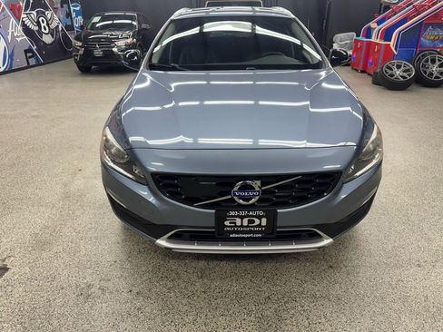 Used 2018 Volvo V60 T5 Cross Country w/ Convenience Package image 8