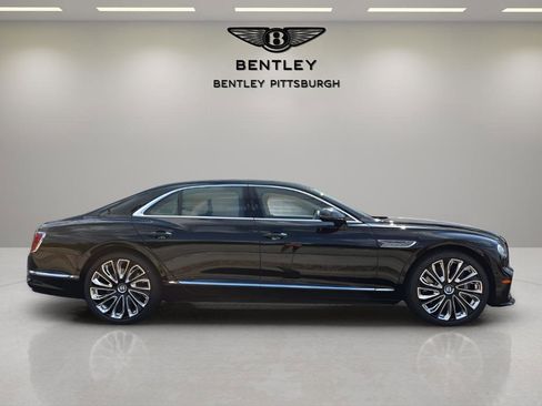 New 2025 Bentley Flying Spur Plug-In Hybrid image 4