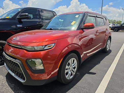 Used 2020 Kia Soul LX FWD image 6