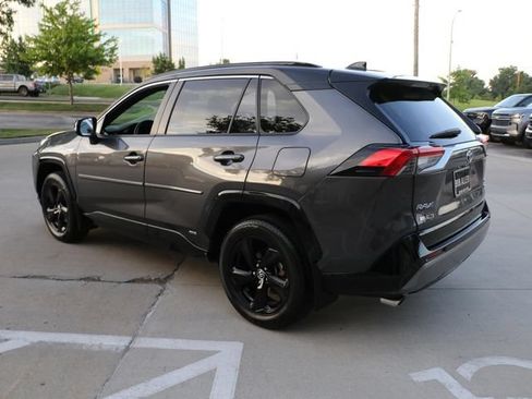 Used 2020 Toyota RAV4 XSE w/ XSE Grade Weather Package AWD/4WD image 5
